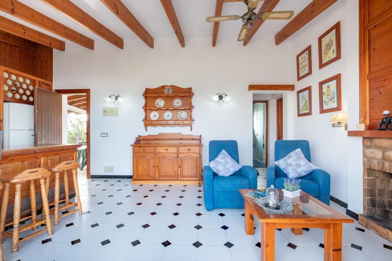 Villa Solivent Es Mercadal Bagian luar foto